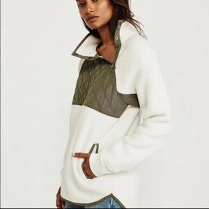 Abercrombie & Fitch Asymmetrical Fleece Pullover